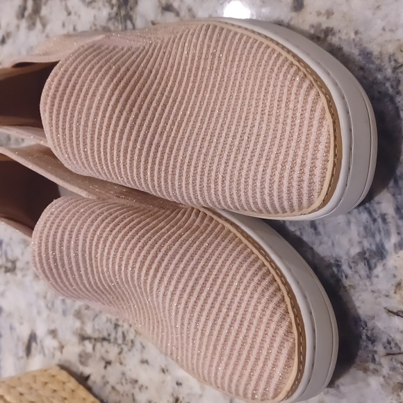 New Pink Ugg Womens Sammy Metallic Slip On Casual and Fashion Sneakers - Picture 2 of 7
